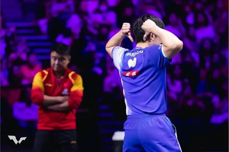 钦夺得冠军, 庆祝 钦夺得冠军, 庆祝