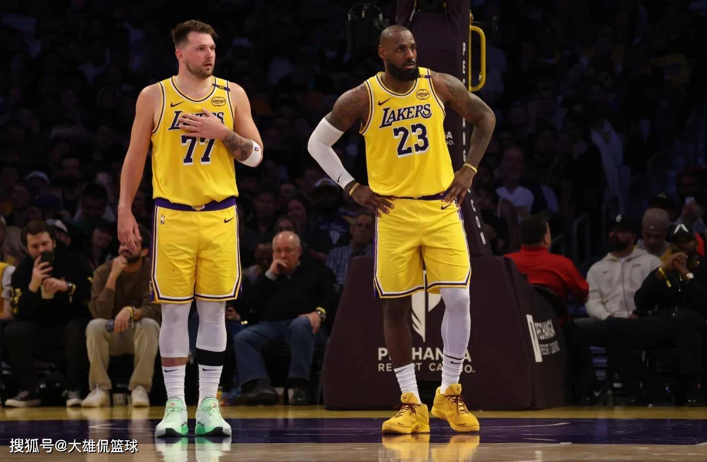 卡也是对勒, 管理层对勒, 球队